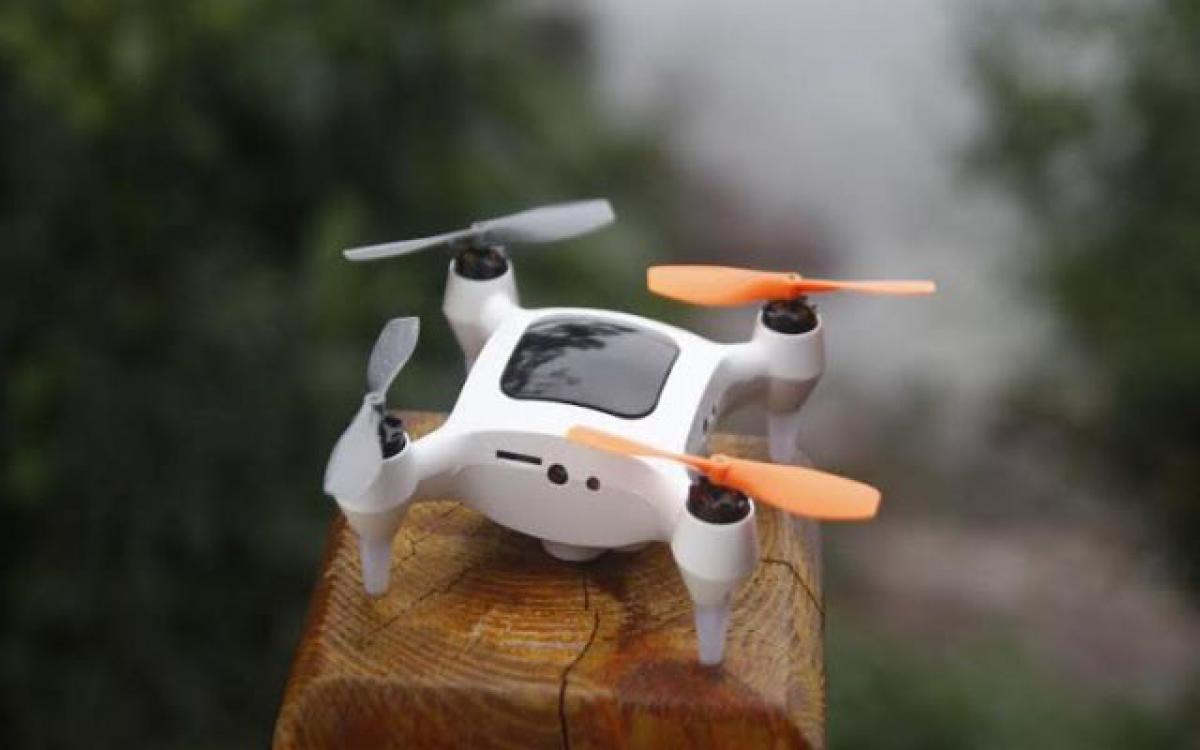 Selfie drone ONAGOfly can take photos using smile and recognises obstacle